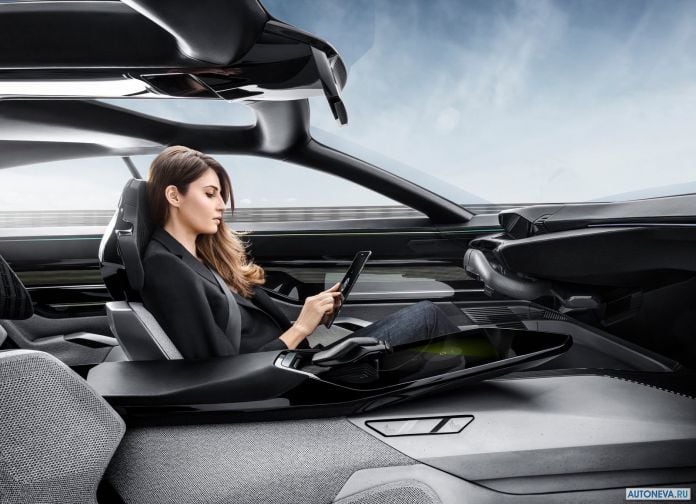 2017 Peugeot Instinct Concept - фотография 43 из 69 2017 Peugeot Instinct Concept - фотография 43 из 69