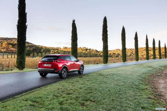 2020 Peugeot 2008 - фотография 28 из 40 2020 Peugeot 2008 - фотография 28 из 40