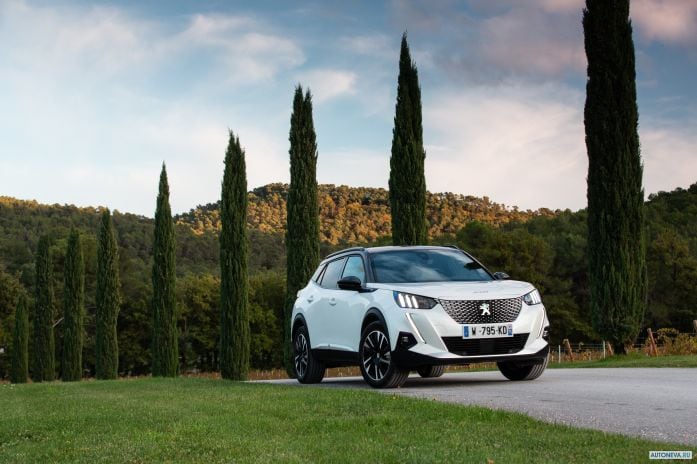 2020 Peugeot e2008 GT - фотография 4 из 37 2020 Peugeot e2008 GT - фотография 4 из 37