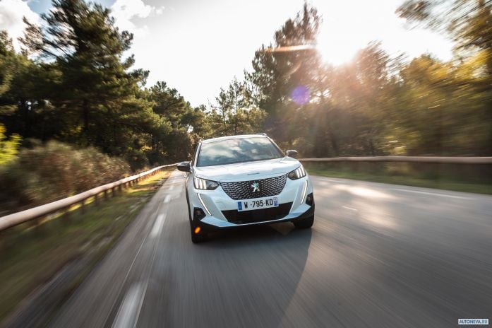 2020 Peugeot e2008 GT - фотография 5 из 37 2020 Peugeot e2008 GT - фотография 5 из 37