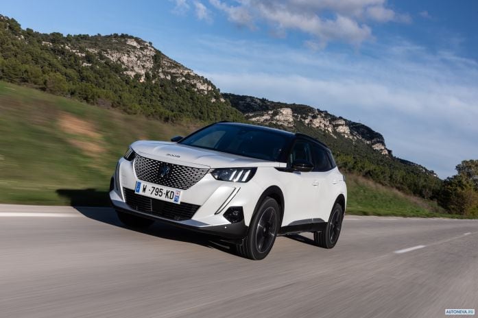 2020 Peugeot e2008 GT - фотография 7 из 37