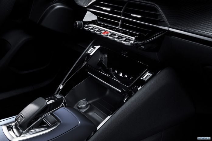 2020 Peugeot e2008 GT - фотография 24 из 37 2020 Peugeot e2008 GT - фотография 24 из 37