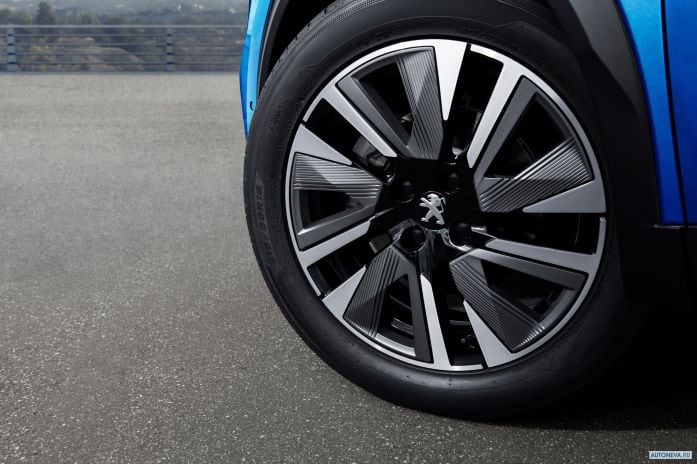 2020 Peugeot e2008 GT - фотография 30 из 37 2020 Peugeot e2008 GT - фотография 30 из 37