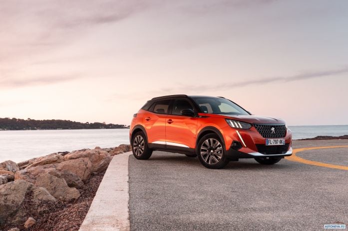 2020 Peugeot 2008 GT - фотография 10 из 17 2020 Peugeot 2008 GT - фотография 10 из 17