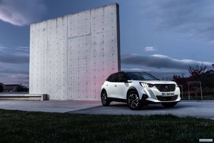 2020 Peugeot 2008 GT-line - фотография 16 из 40 2020 Peugeot 2008 GT-line - фотография 16 из 40
