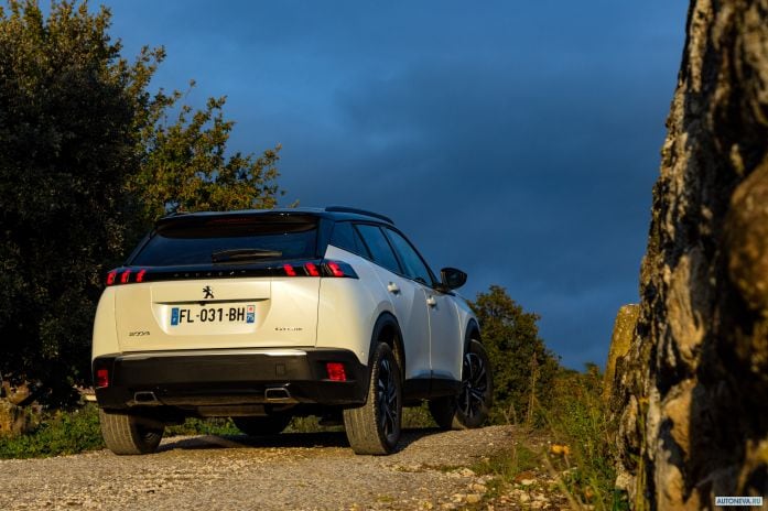 2020 Peugeot 2008 GT-line - фотография 27 из 40 2020 Peugeot 2008 GT-line - фотография 27 из 40