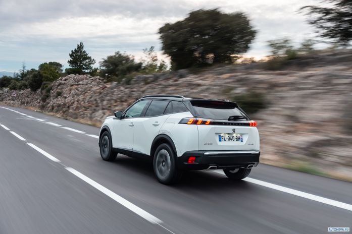 2020 Peugeot 2008 GT-line - фотография 29 из 40 2020 Peugeot 2008 GT-line - фотография 29 из 40