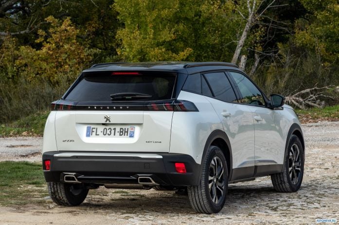 2020 Peugeot 2008 GT-line - фотография 30 из 40 2020 Peugeot 2008 GT-line - фотография 30 из 40