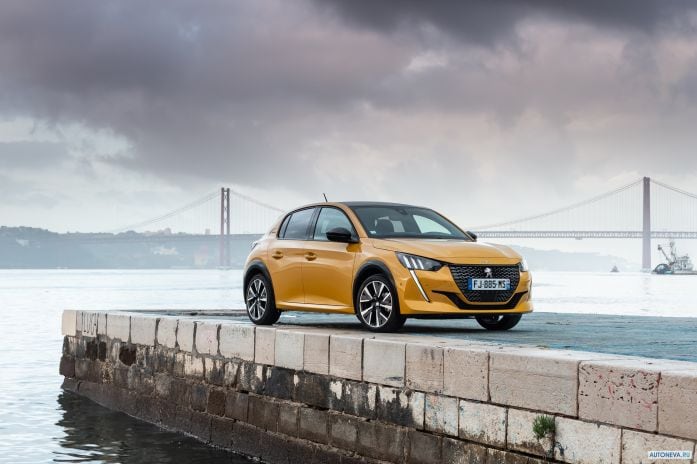 2020 Peugeot 208 GT-line - фотография 10 из 40 2020 Peugeot 208 GT-line - фотография 10 из 40