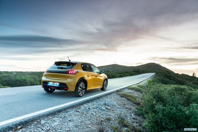 2020 Peugeot 208 GT-line - фотография 22 из 40 2020 Peugeot 208 GT-line - фотография 22 из 40