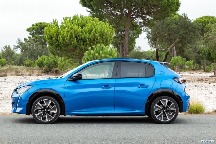 2020 Peugeot e208 - фотография 19 из 40 2020 Peugeot e208 - фотография 19 из 40