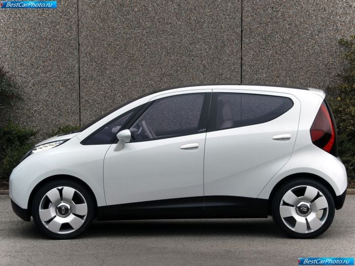 2010 Pininfarina B0 - фотография 3 из 15