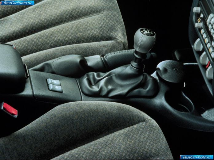 2000 Pontiac Sunfire - фотография 10 из 14