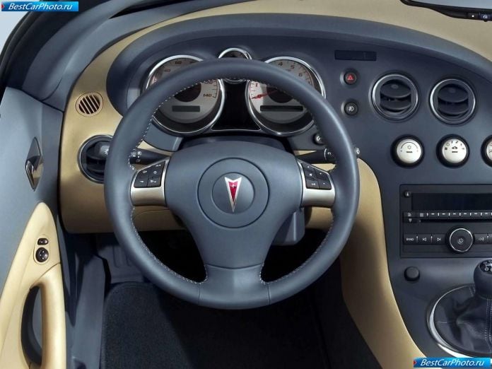 2006 Pontiac Solstice - фотография 14 из 44