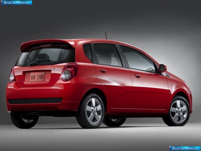 2009 Pontiac G3 - фотография 8 из 19