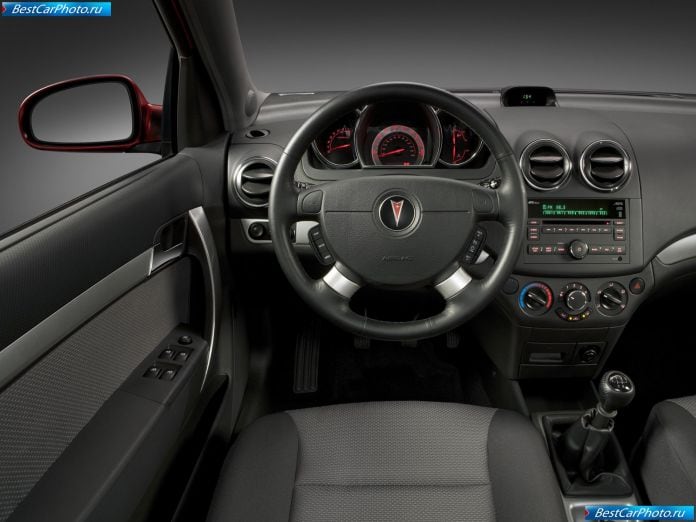 2009 Pontiac G3 - фотография 12 из 19