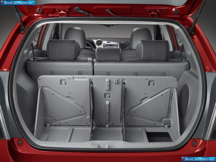 2009 Pontiac Vibe - фотография 14 из 24