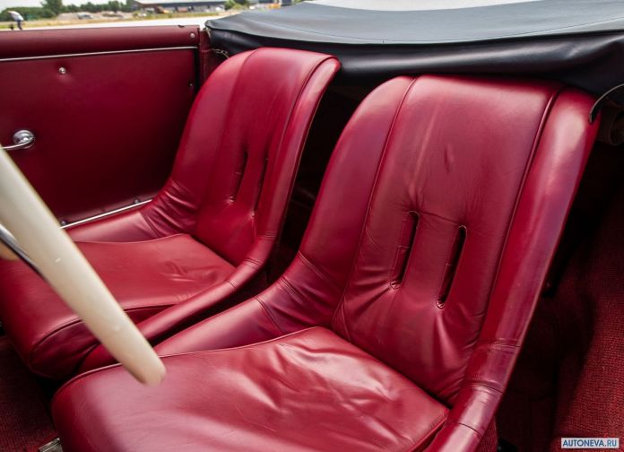 1955 Porsche 356 1500 Speedster - фотография 11 из 29 1955 Porsche 356 1500 Speedster - фотография 11 из 29
