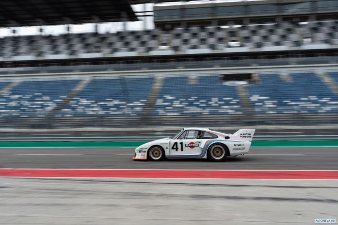 1977 Porsche 935-77 - фотография 10 из 24