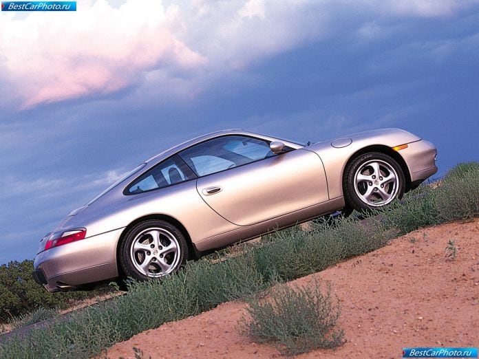2001 Porsche 911 Carrera Coupe - фотография 4 из 7