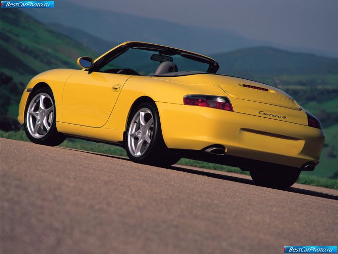 2002 Porsche 911 Carrera 4 Cabriolet - фотография 3 из 4