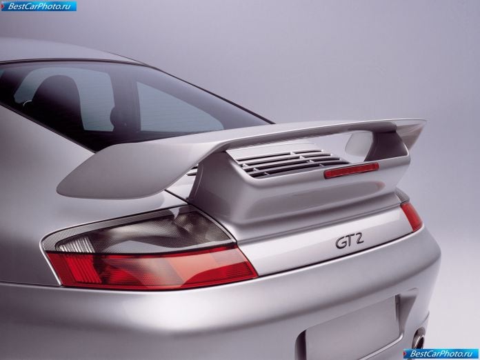 2002 Porsche 911 Gt2 - фотография 17 из 27