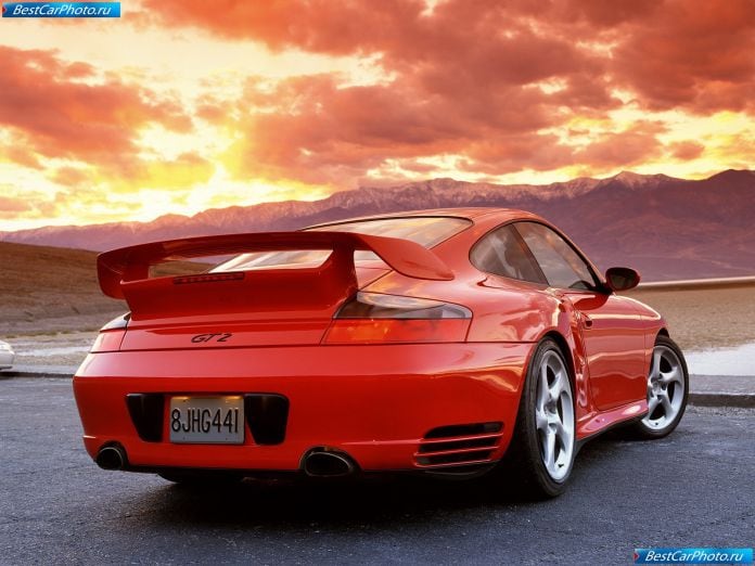 2003 Porsche 911 Gt2 - фотография 9 из 11