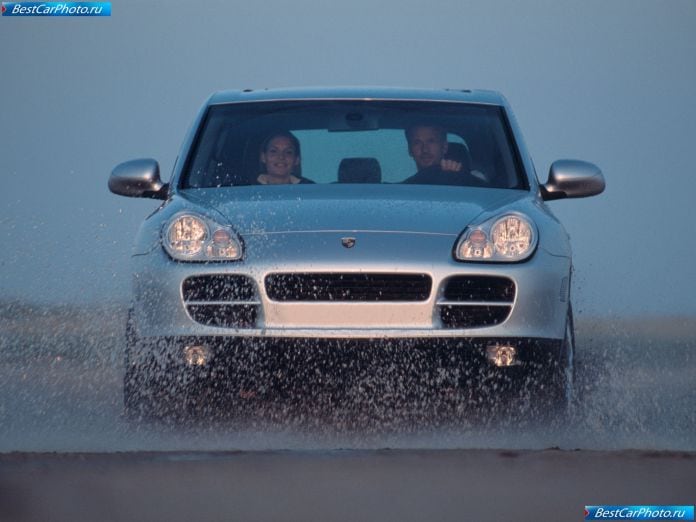2003 Porsche Cayenne - фотография 8 из 16