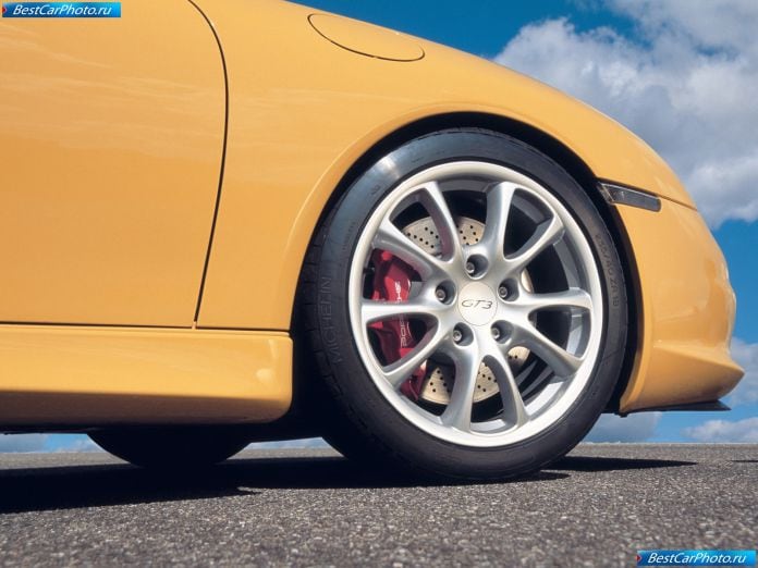 2004 Porsche 911 Gt3 - фотография 15 из 16