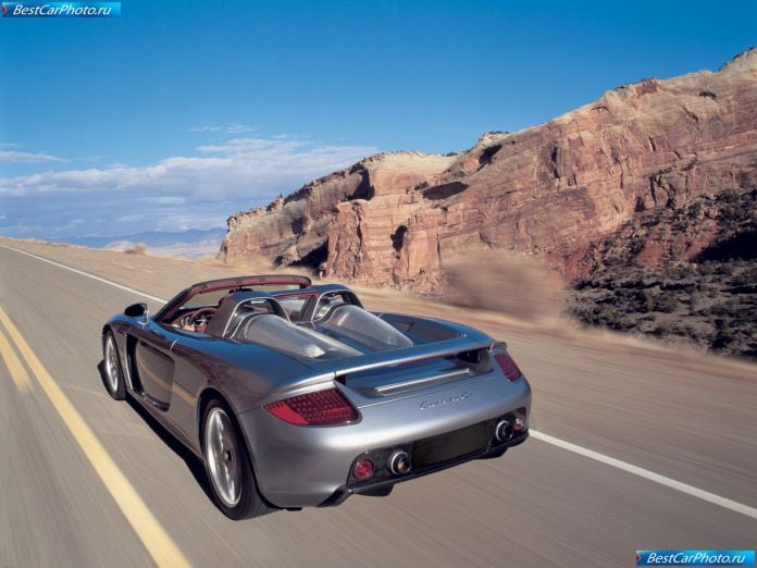 2004 Porsche Carrera Gt - фотография 16 из 29