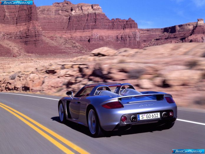 2004 Porsche Carrera Gt - фотография 17 из 29