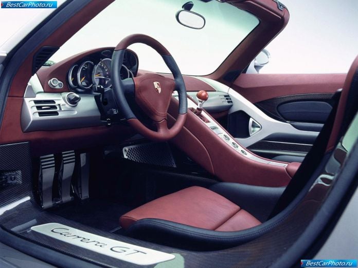 2004 Porsche Carrera Gt - фотография 19 из 29