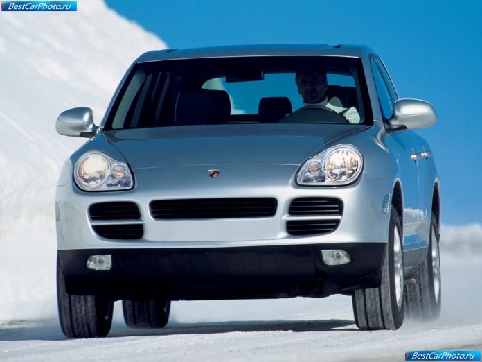 2004 Porsche Cayenne - фотография 3 из 16