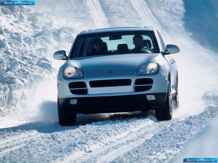 2004 Porsche Cayenne - фотография 8 из 16