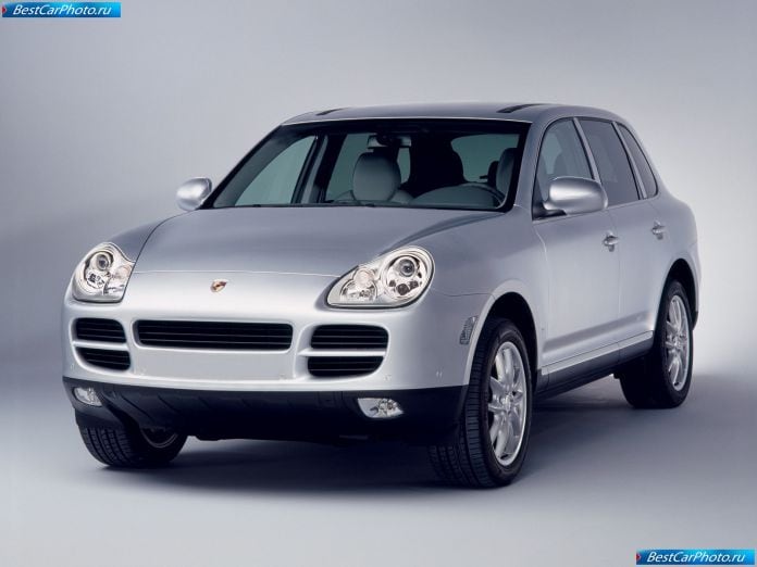 2004 Porsche Cayenne - фотография 10 из 16