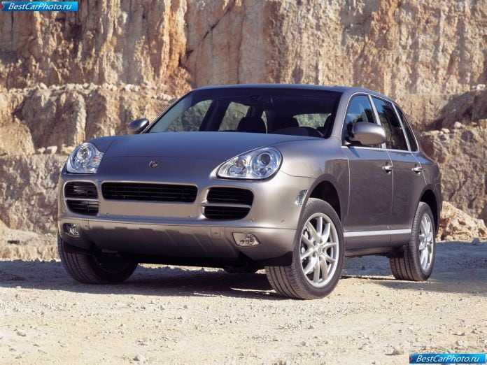 2004 Porsche Cayenne S - фотография 1 из 20
