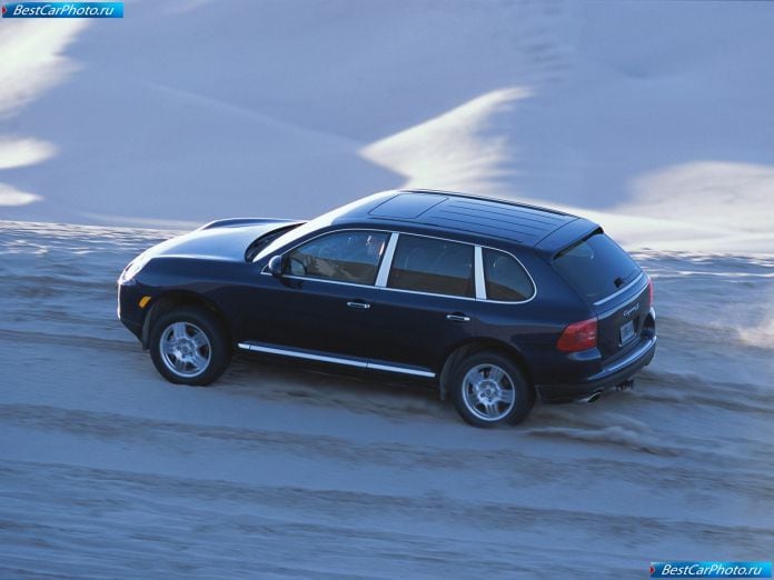 2004 Porsche Cayenne S - фотография 14 из 20