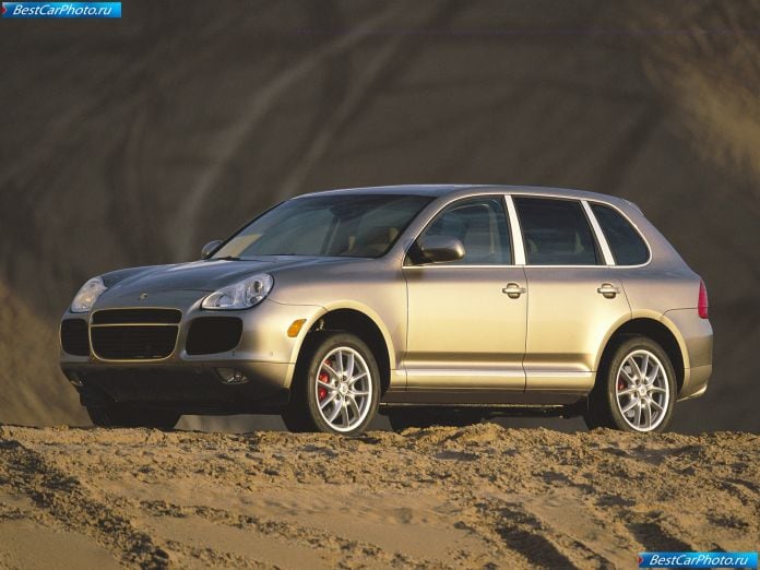 2004 Porsche Cayenne Turbo - фотография 1 из 26
