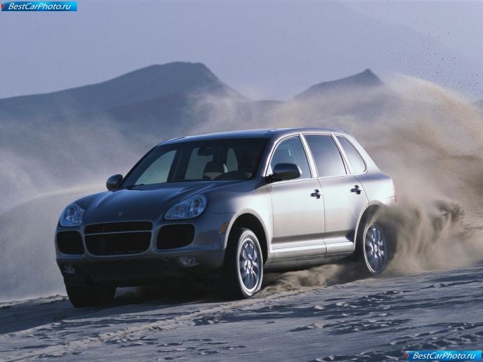 2004 Porsche Cayenne Turbo - фотография 7 из 26