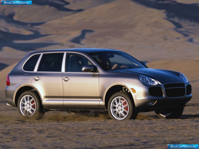 2004 Porsche Cayenne Turbo - фотография 10 из 26