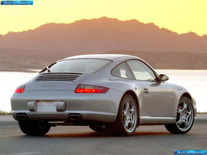 2005 Porsche 911 Carrera - фотография 7 из 15