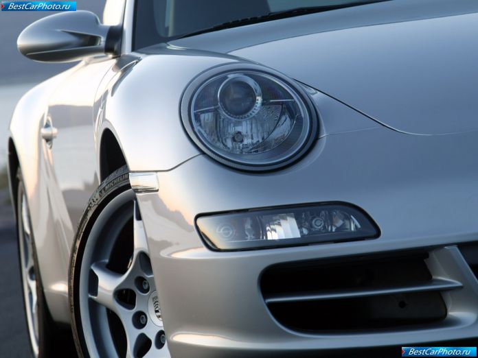 2005 Porsche 911 Carrera - фотография 13 из 15