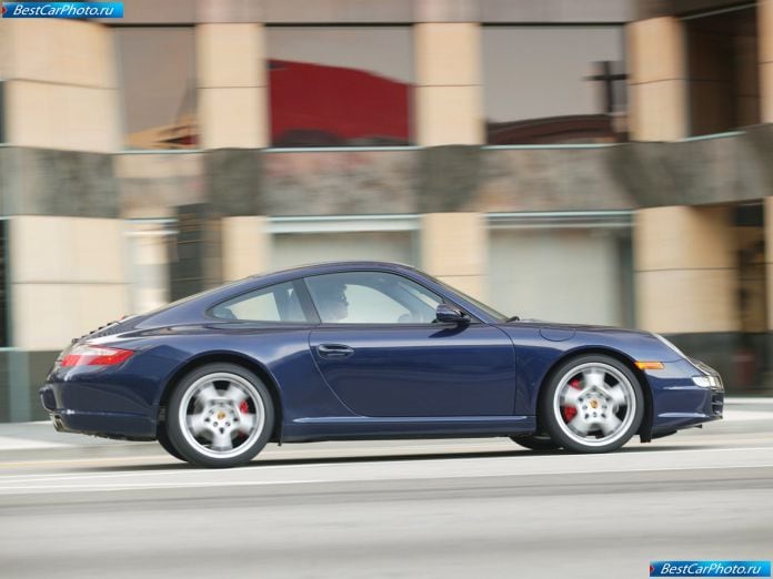 2006 Porsche 911 Carrera S Coupe - фотография 3 из 6