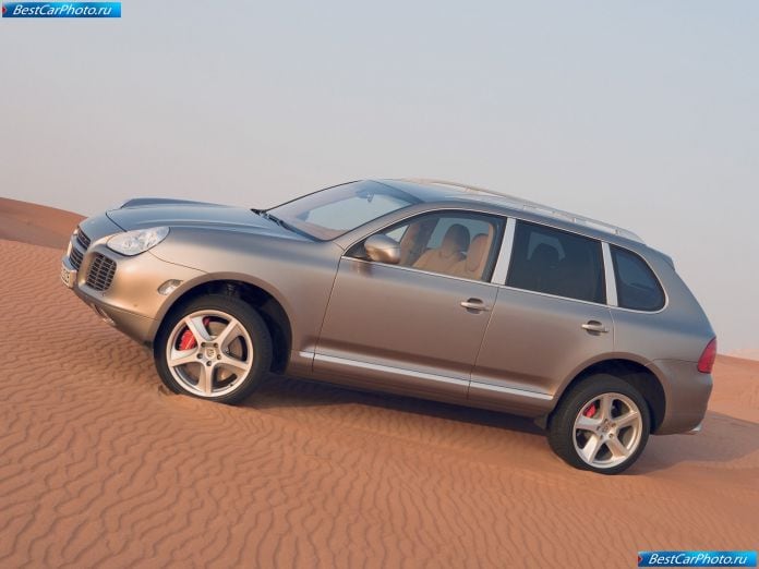 2006 Porsche Cayenne Turbo S - фотография 12 из 41