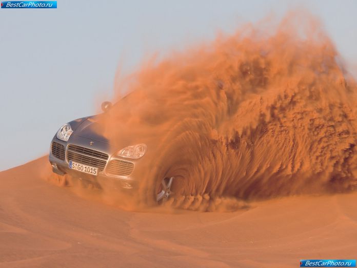 2006 Porsche Cayenne Turbo S - фотография 13 из 41