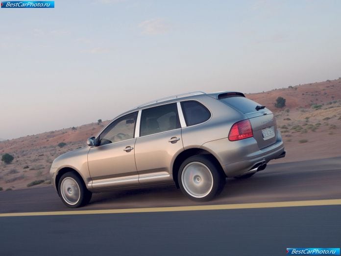 2006 Porsche Cayenne Turbo S - фотография 23 из 41
