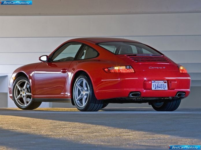 2007 Porsche 911 Carrera 4 - фотография 9 из 21