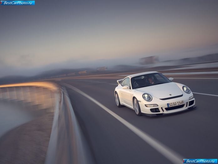2007 Porsche 911 Gt3 - фотография 7 из 32