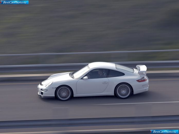 2007 Porsche 911 Gt3 - фотография 15 из 32