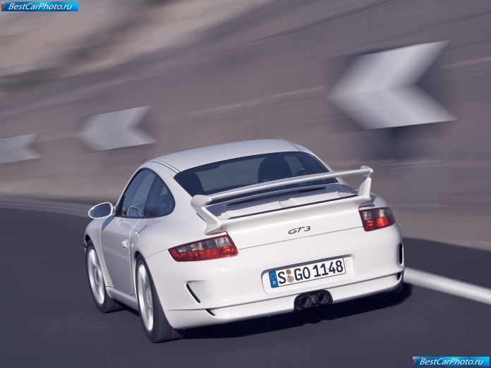 2007 Porsche 911 Gt3 - фотография 23 из 32